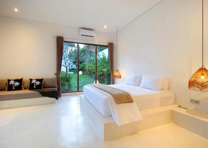 Modern And Stylish 3 Bedroom *