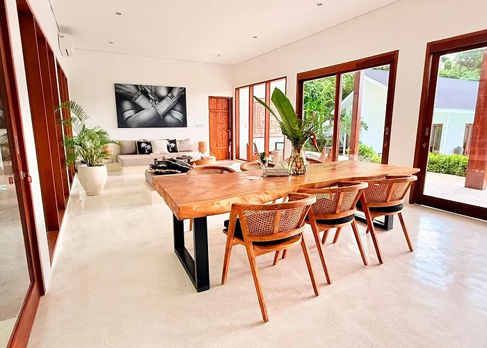 Modern And Stylish 3 Bedroom Villa Ubud