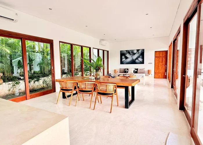 Modern And Stylish 3 Bedroom Villa Ubud